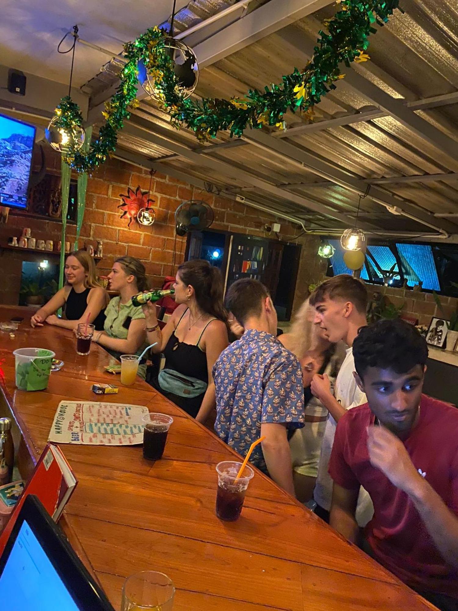 Happy House Backpackers Pai Exterior foto