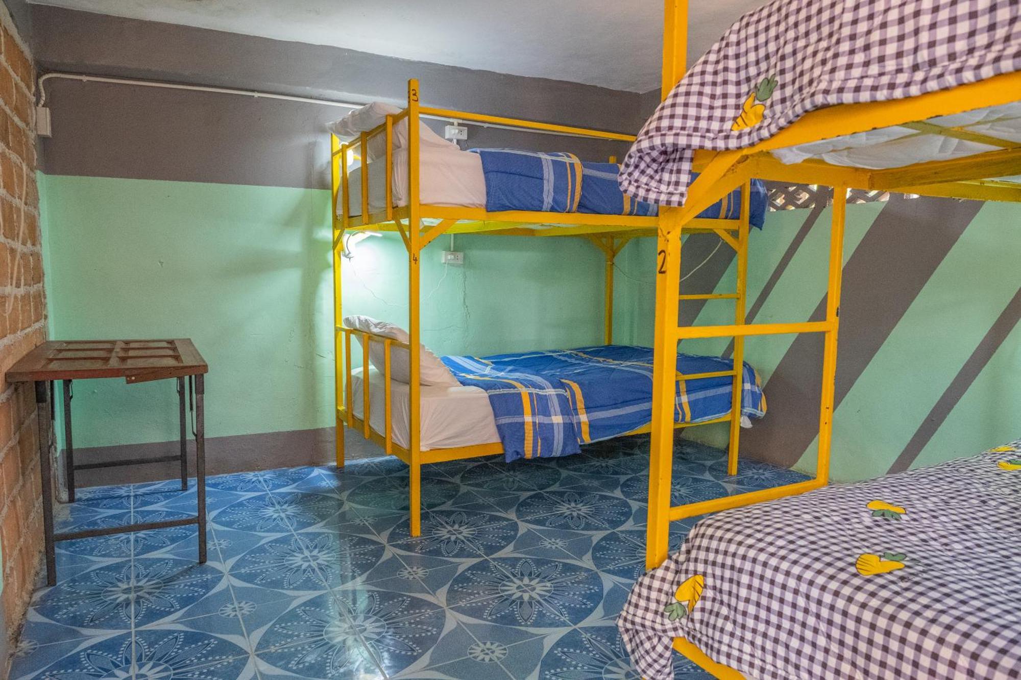Happy House Backpackers Pai Quarto foto
