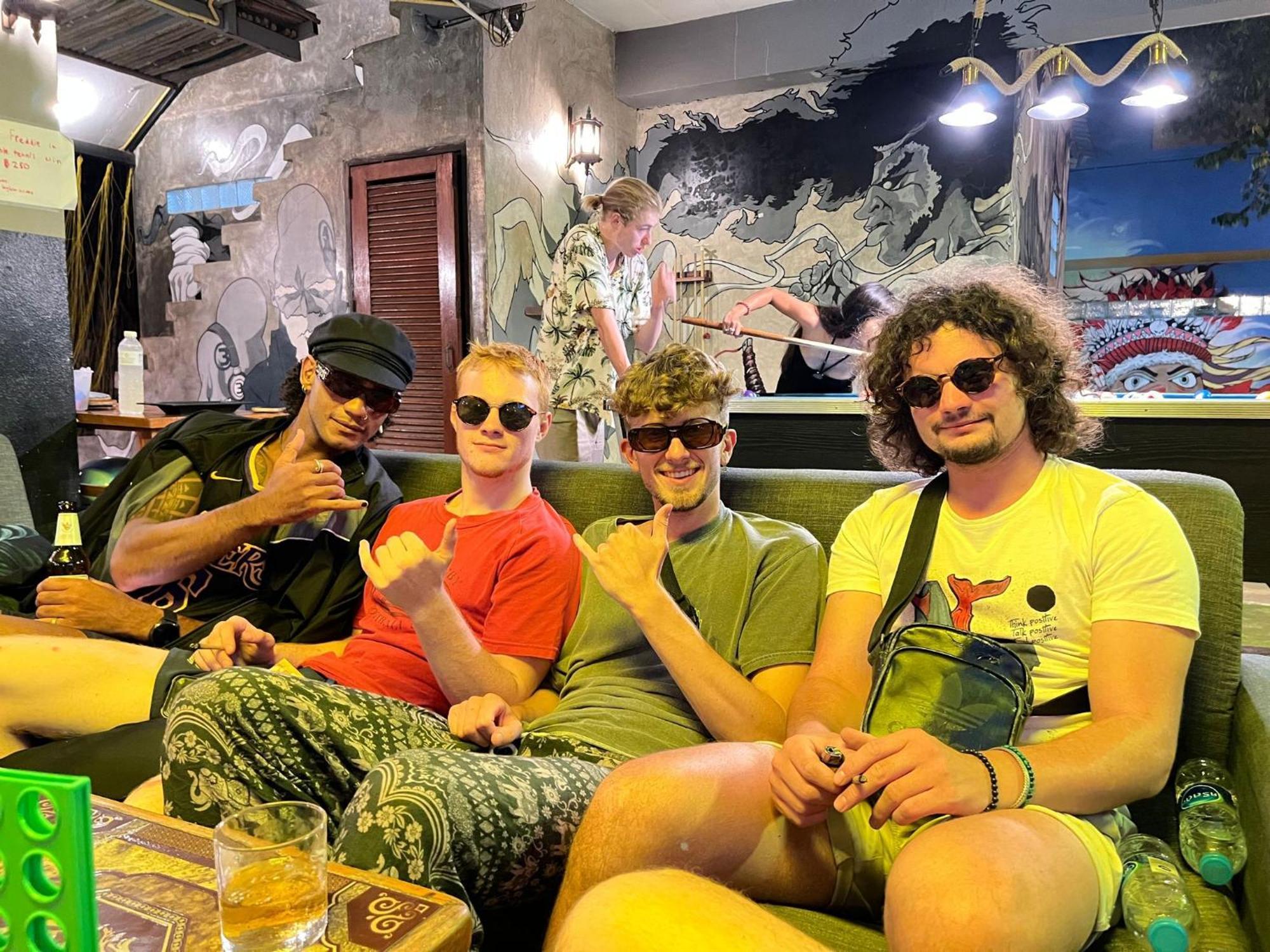 Happy House Backpackers Pai Exterior foto