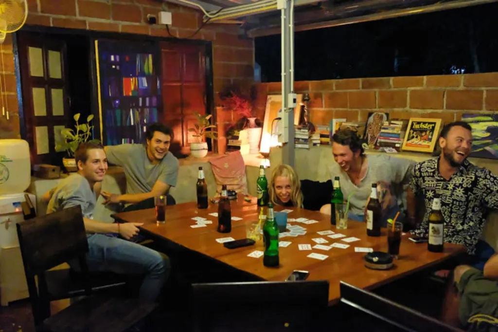 Happy House Backpackers Pai Exterior foto