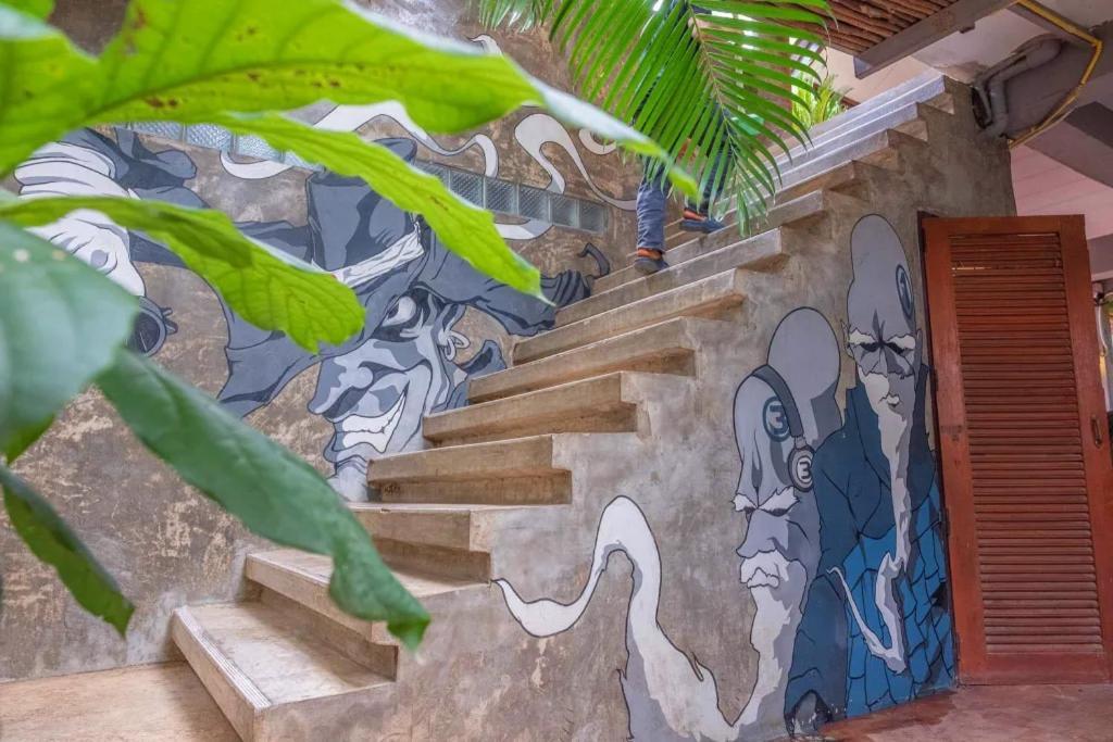 Happy House Backpackers Pai Exterior foto